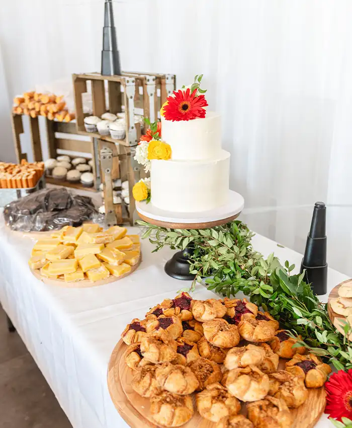 fruit and crackers spread